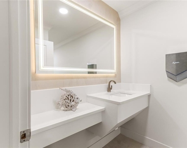 1380 Gulf Boulevard - Photo Thumbnail 6