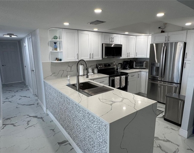 1380 Gulf Boulevard - Photo Thumbnail 15