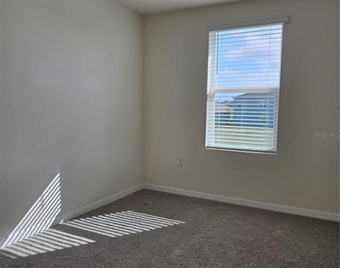 2926 Hudson Hammock Way, Bend - Photo Thumbnail 4