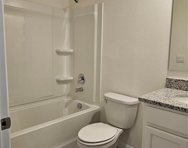 2926 Hudson Hammock Way, Bend - Photo Thumbnail 3