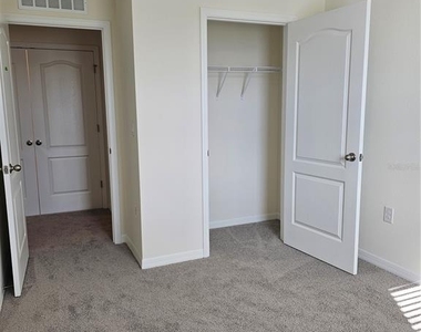 2926 Hudson Hammock Way, Bend - Photo Thumbnail 5