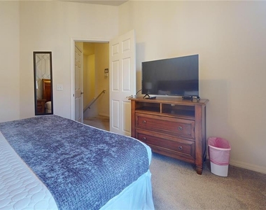 5366 Diplomat Court - Photo Thumbnail 17
