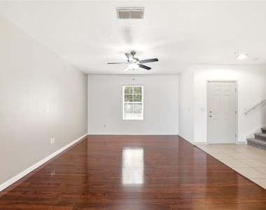 4813 Apple Blossom Lane - Photo Thumbnail 8