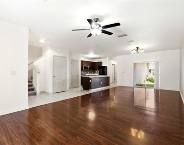 4813 Apple Blossom Lane - Photo Thumbnail 9