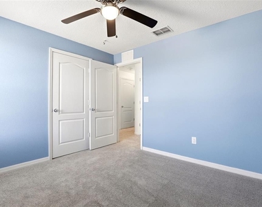 4813 Apple Blossom Lane - Photo Thumbnail 27