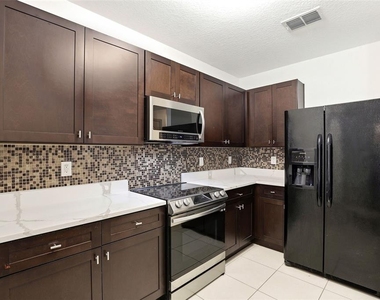 4813 Apple Blossom Lane - Photo Thumbnail 15