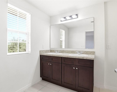 4813 Apple Blossom Lane - Photo Thumbnail 20