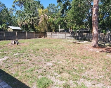 2848 E Mark Drive - Photo Thumbnail 7