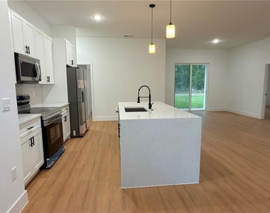7250 N Freeport Circle - Photo Thumbnail 8
