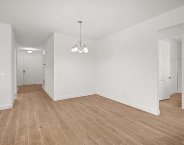 7731 Scicli Way - Photo Thumbnail 23