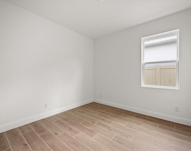 7731 Scicli Way - Photo Thumbnail 20