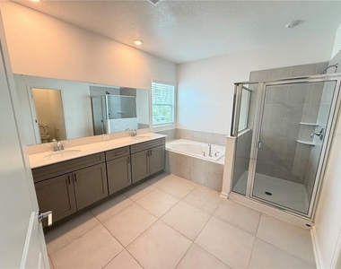 6367 Lakepine Street - Photo Thumbnail 21