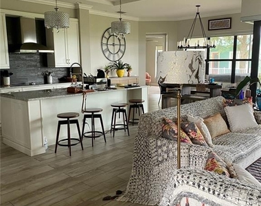 262 Amaryllis Way - Photo Thumbnail 4