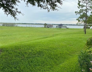 262 Amaryllis Way - Photo Thumbnail 2