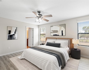 11201 Hudson Hills Lane - Photo Thumbnail 7