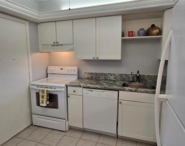 245 Center Road - Photo Thumbnail 15