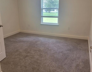 25 Barrington Drive - Photo Thumbnail 16