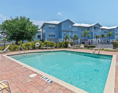 3923 Cape Haze Drive - Photo Thumbnail 2