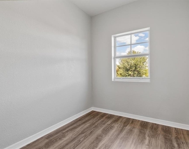 3923 Cape Haze Drive - Photo Thumbnail 51