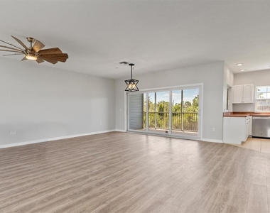 3923 Cape Haze Drive - Photo Thumbnail 46
