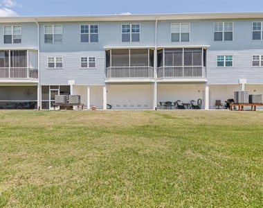 3923 Cape Haze Drive - Photo Thumbnail 9