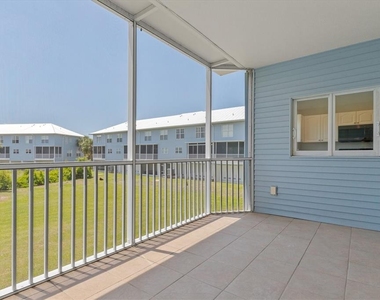 3923 Cape Haze Drive - Photo Thumbnail 13