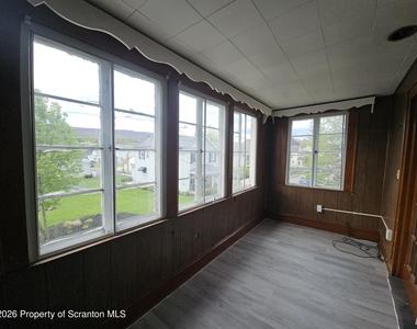 114 William Street - Photo Thumbnail 2