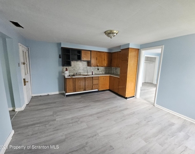 114 William Street - Photo Thumbnail 3