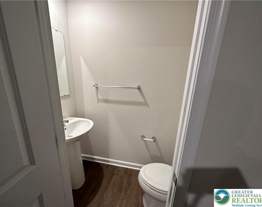 157 Van Fleet Circle - Photo Thumbnail 15