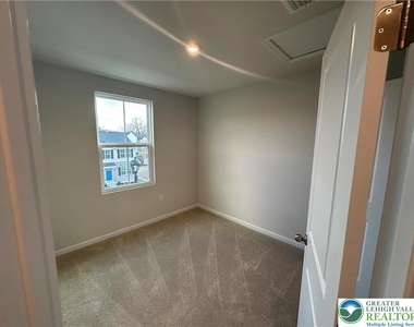 157 Van Fleet Circle - Photo Thumbnail 23