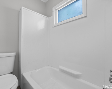 48 Anderson Street - Photo Thumbnail 8