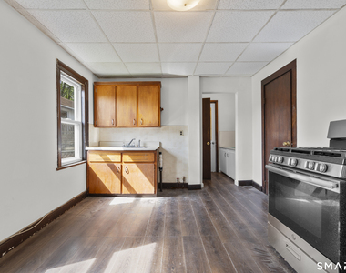 48 Anderson Street - Photo Thumbnail 1