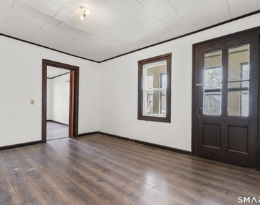48 Anderson Street - Photo Thumbnail 7