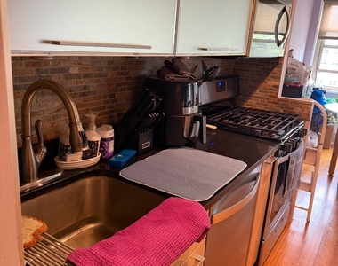 200 Cozine Avenue - Photo Thumbnail 6