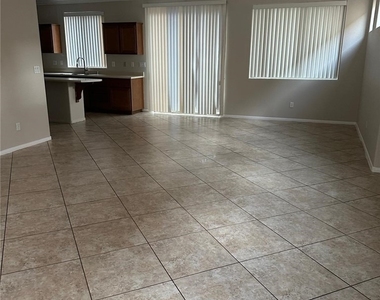 3435 Bella Valencia Court - Photo Thumbnail 3