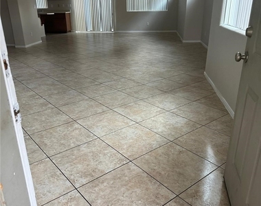 3435 Bella Valencia Court - Photo Thumbnail 21