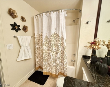 270 E Flamingo Road - Photo Thumbnail 16