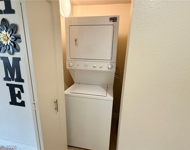 270 E Flamingo Road - Photo Thumbnail 12