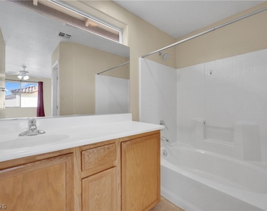 5989 Banbury Heights Way - Photo Thumbnail 15
