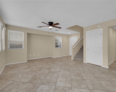 5989 Banbury Heights Way - Photo Thumbnail 2