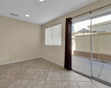 5989 Banbury Heights Way - Photo Thumbnail 4