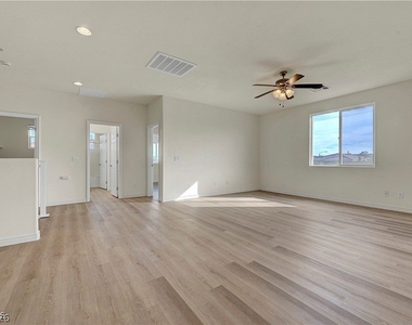 7931 Campers Village Avenue - Photo Thumbnail 32