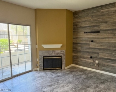 3318 N Decatur Boulevard - Photo Thumbnail 6