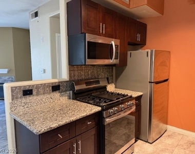 3318 N Decatur Boulevard - Photo Thumbnail 11