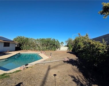 3913 Oakhill Avenue - Photo Thumbnail 20