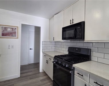 3913 Oakhill Avenue - Photo Thumbnail 16