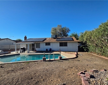 3913 Oakhill Avenue - Photo Thumbnail 21