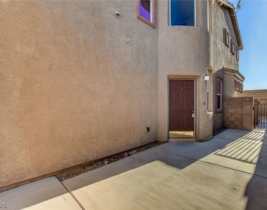 9033 Quintessa Cove Street - Photo Thumbnail 3