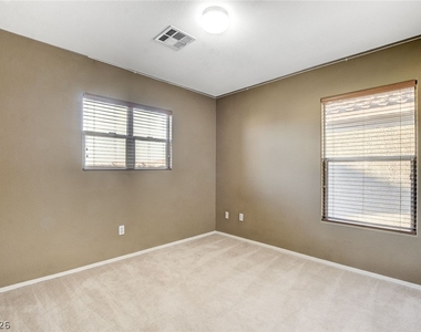 9033 Quintessa Cove Street - Photo Thumbnail 27