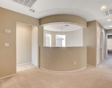 9033 Quintessa Cove Street - Photo Thumbnail 17